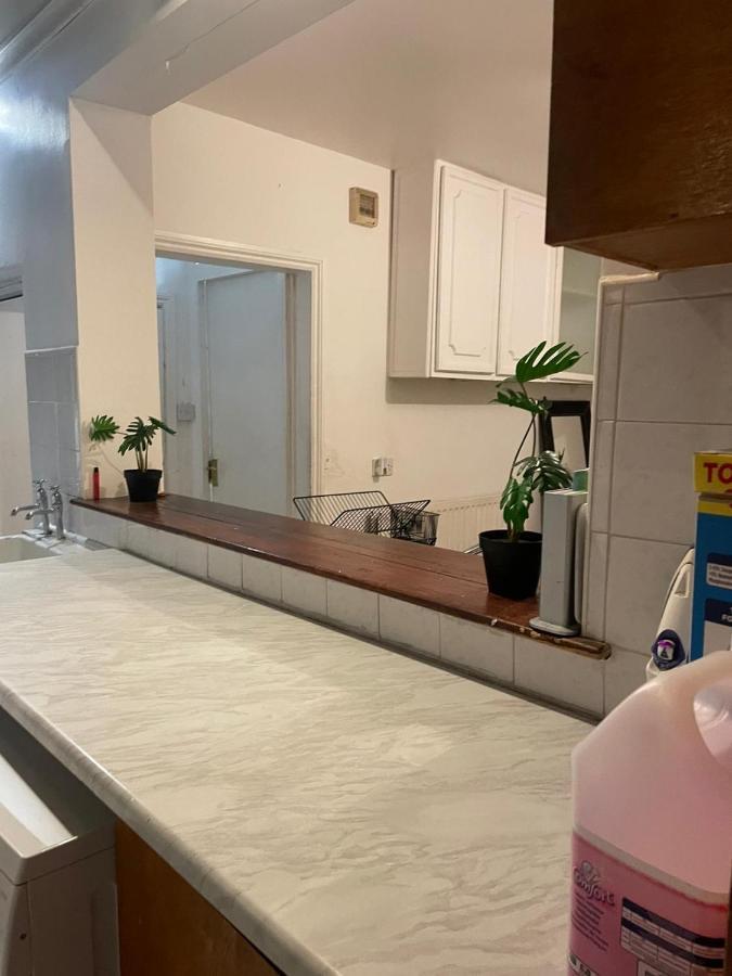 Balham, South London Spacious Guest House 1, 6 Rooms Available Exterior foto